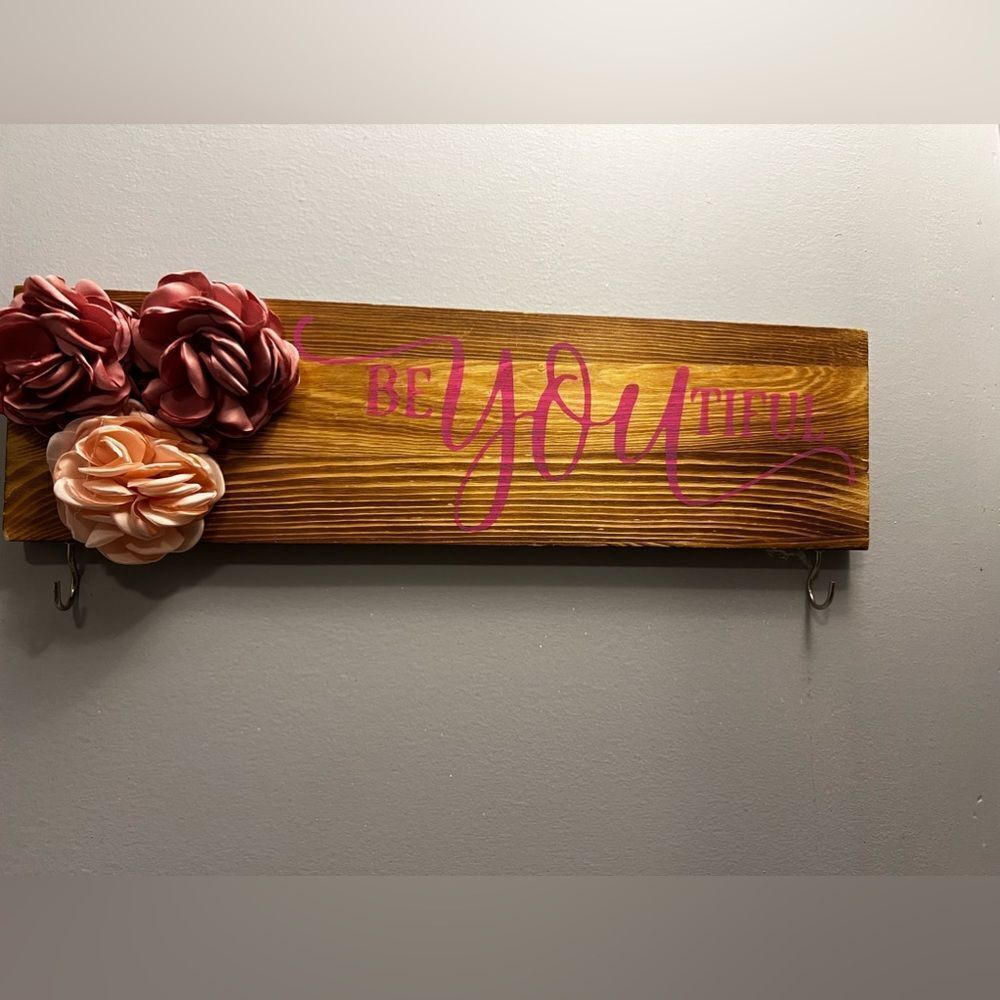 BeYoutiful wall decor